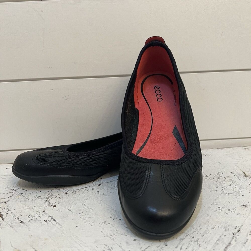 ECCO Womens sz 39/8.5 Black Leather Mesh Slip On Ballet Flats Comfort Shoes